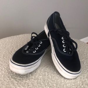 OWO Navy vans, great condition!!